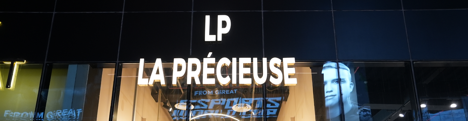 LA PRÉCIEUSE